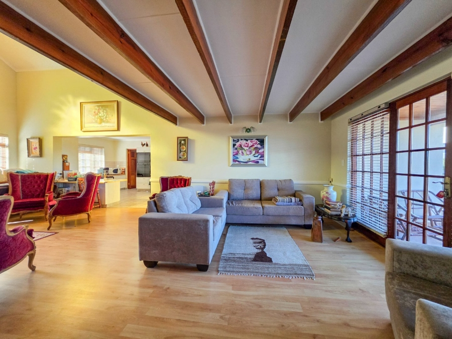 4 Bedroom Property for Sale in Stilbaai Wes Western Cape